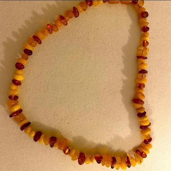 Vintage Natural Baltic Amber Necklace - Picture 5 of 9